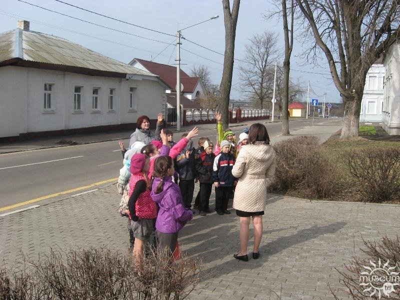 На прогулке по Нижне-Покровской
